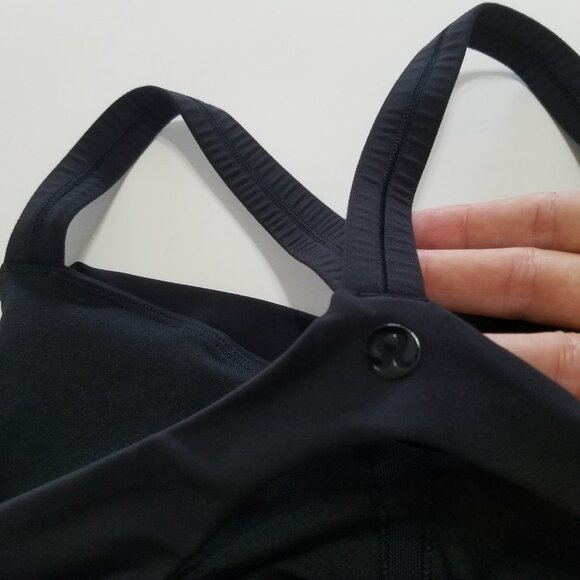 Rare Lululemon Sports Bra Size 6 - Picture 3 of 4